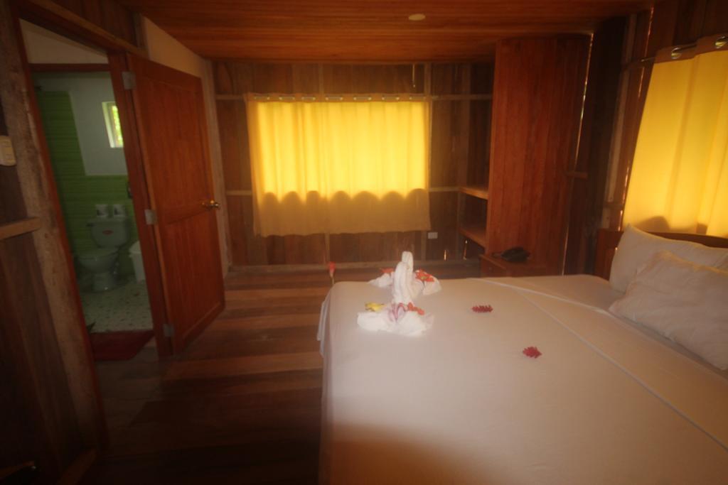 Amazon Rainforest Lodge Padre Cocha Eksteriør billede