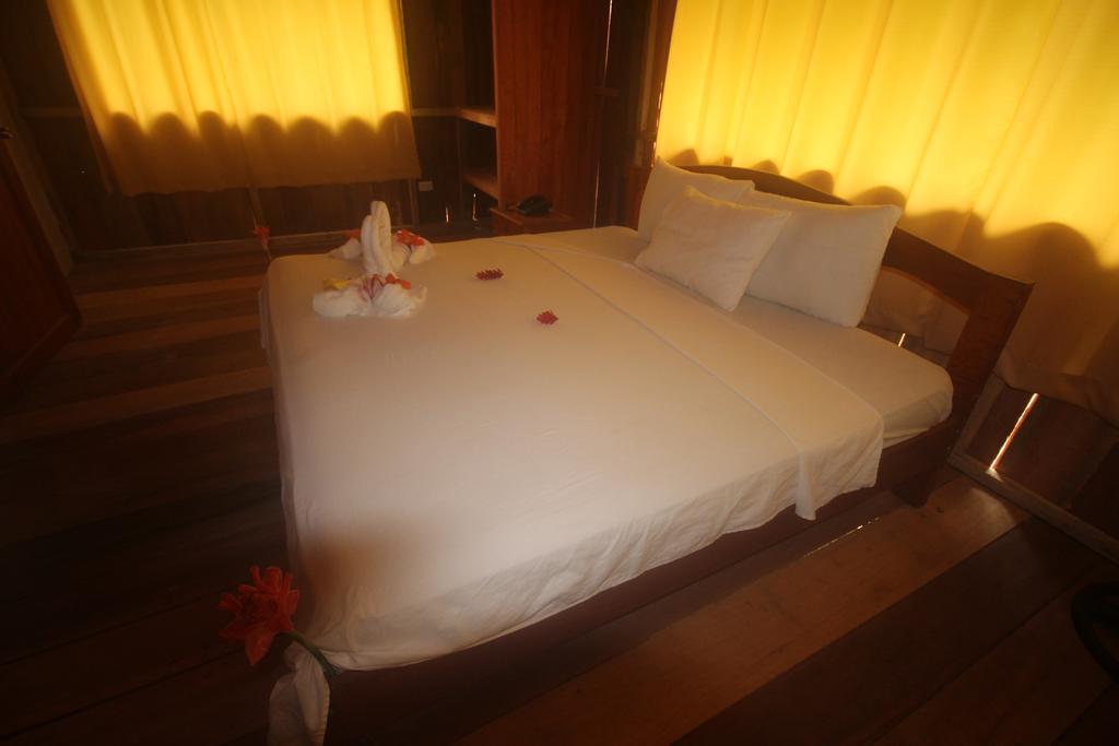 Amazon Rainforest Lodge Padre Cocha Eksteriør billede