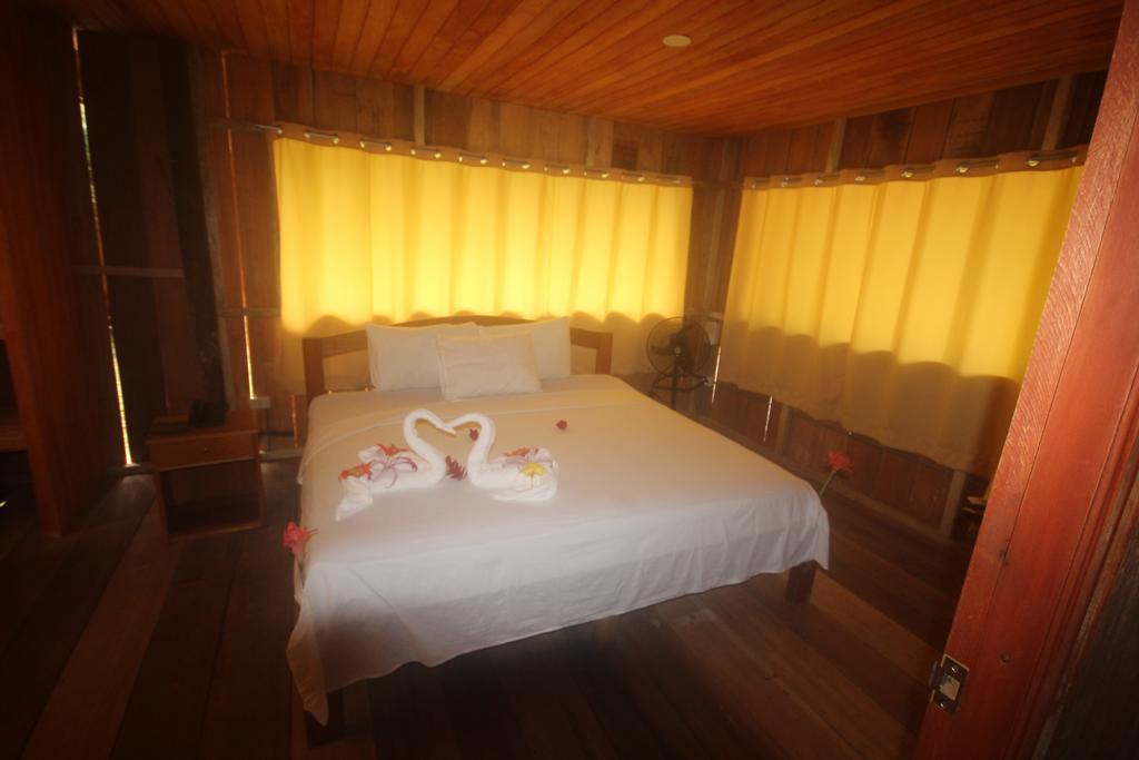 Amazon Rainforest Lodge Padre Cocha Eksteriør billede