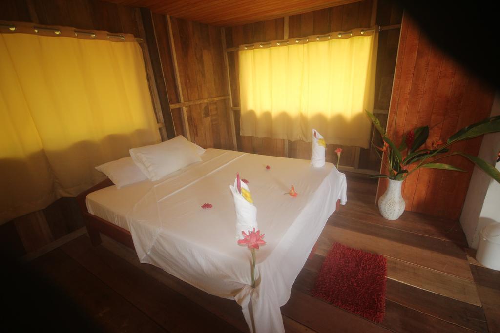 Amazon Rainforest Lodge Padre Cocha Eksteriør billede